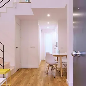  Apartamento Precioso Duplex Con Patio Junto A La Catedral